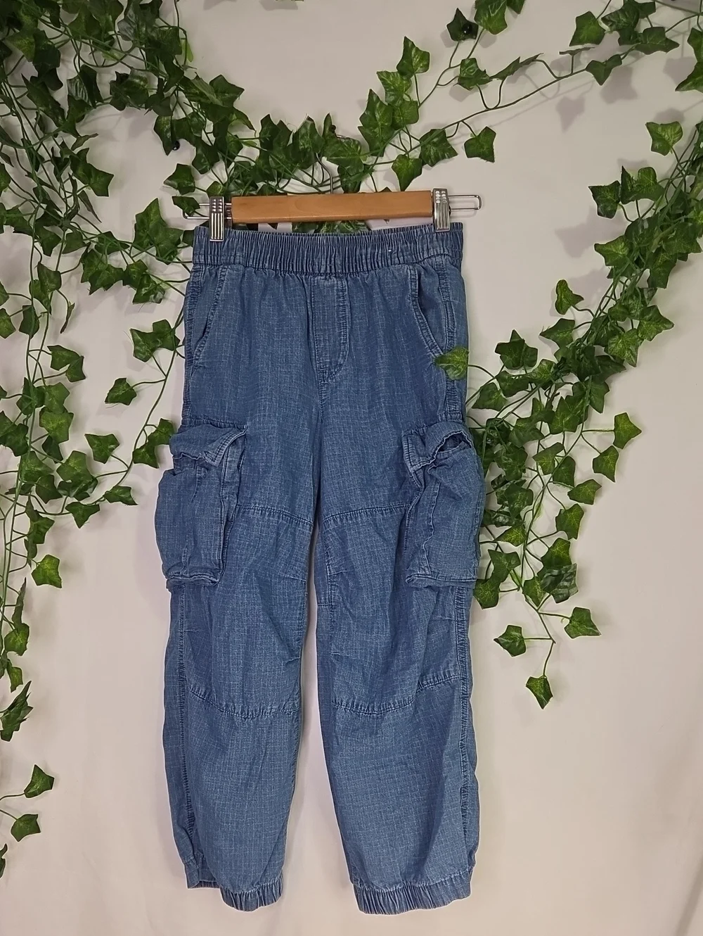 GAP Kids denim-look elastic waist pants in light blue. Size 8. Like New